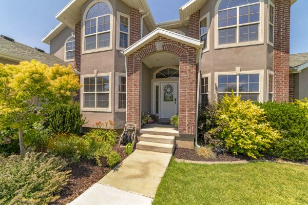 Cost of Transom Window Replacement in Brooksville